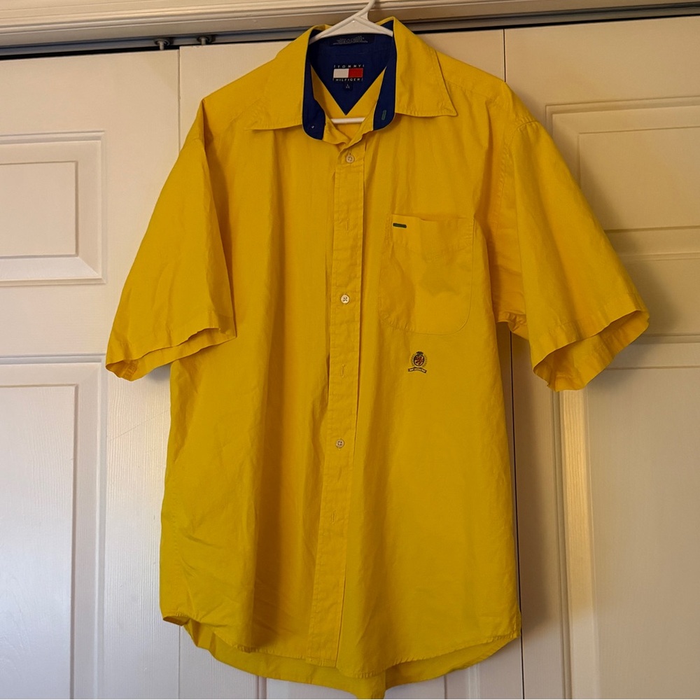 Tommy Hilfiger Men's Yellow Short Sleeve Button Up Shirt